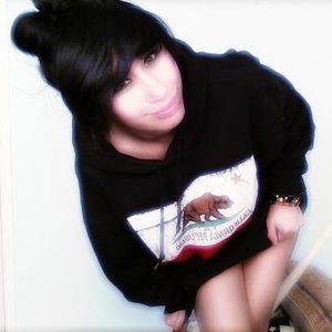 Meet your Posher, Lydia